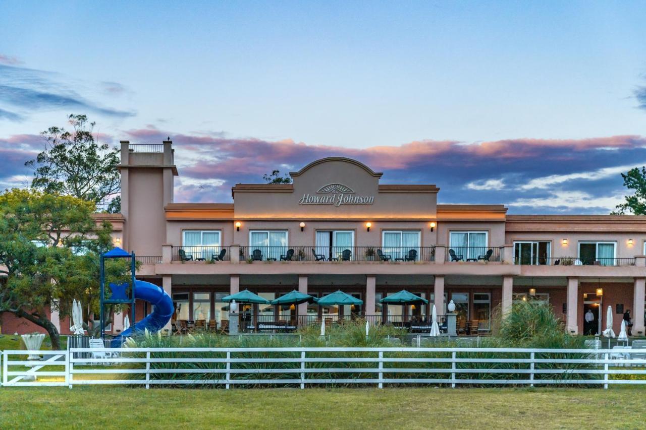 Howard Johnson Chascomus Exterior photo