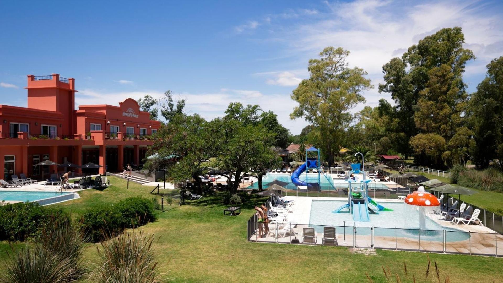 Howard Johnson Chascomus Exterior photo